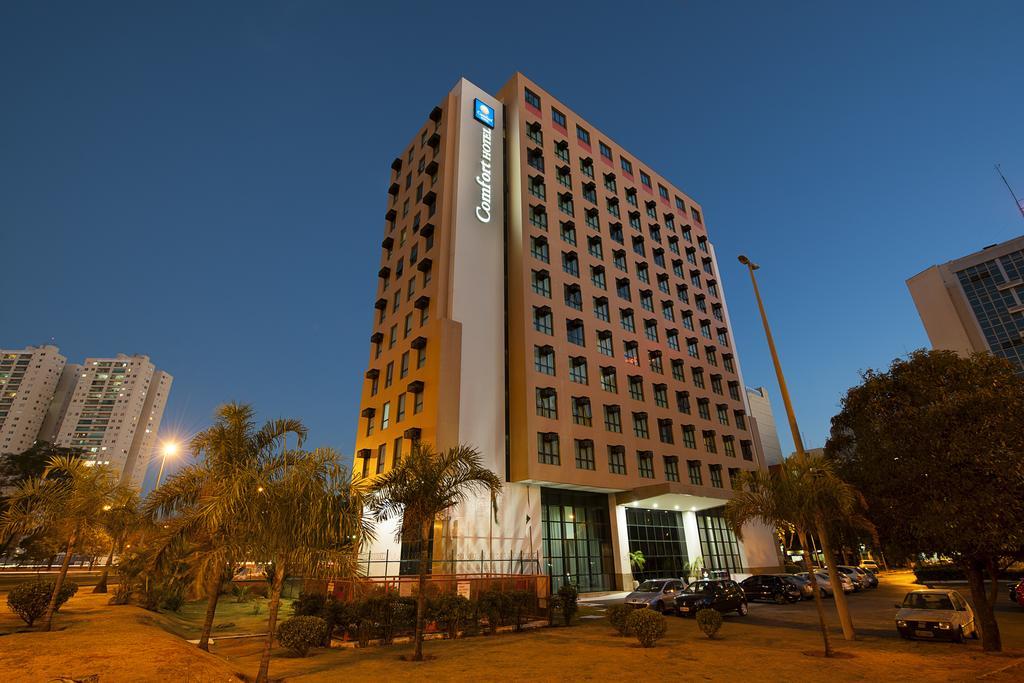 Comfort Hotel Taguatinga Bagian luar foto