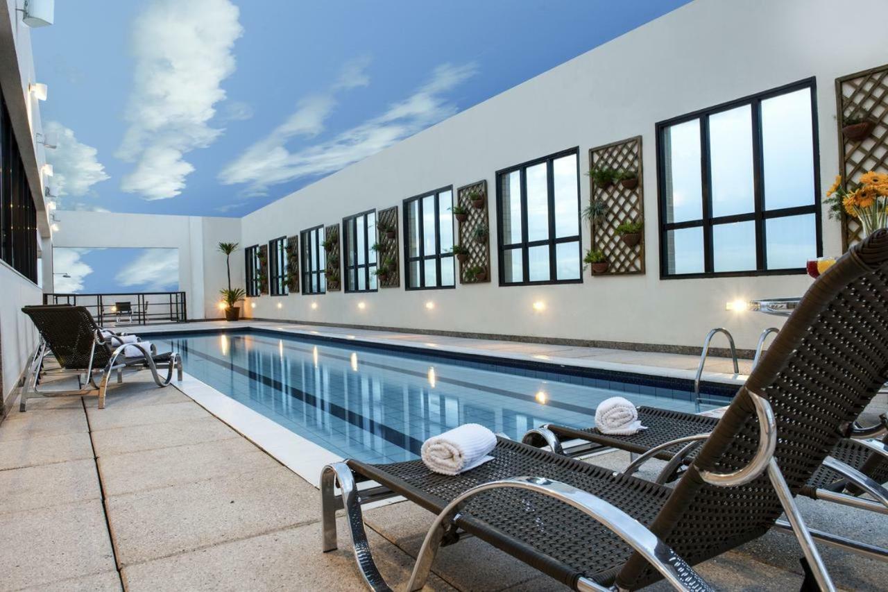 Comfort Hotel Taguatinga Bagian luar foto